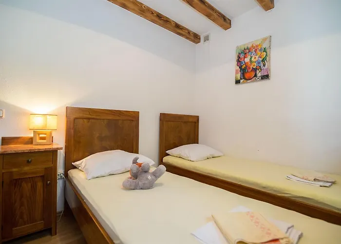 House Sanda * Kaštela