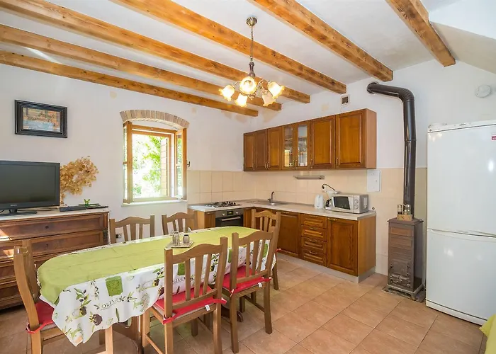 House Sanda