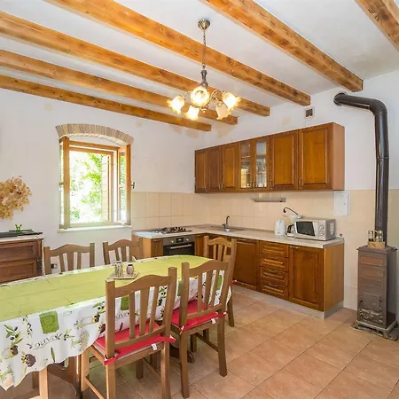 House Sanda